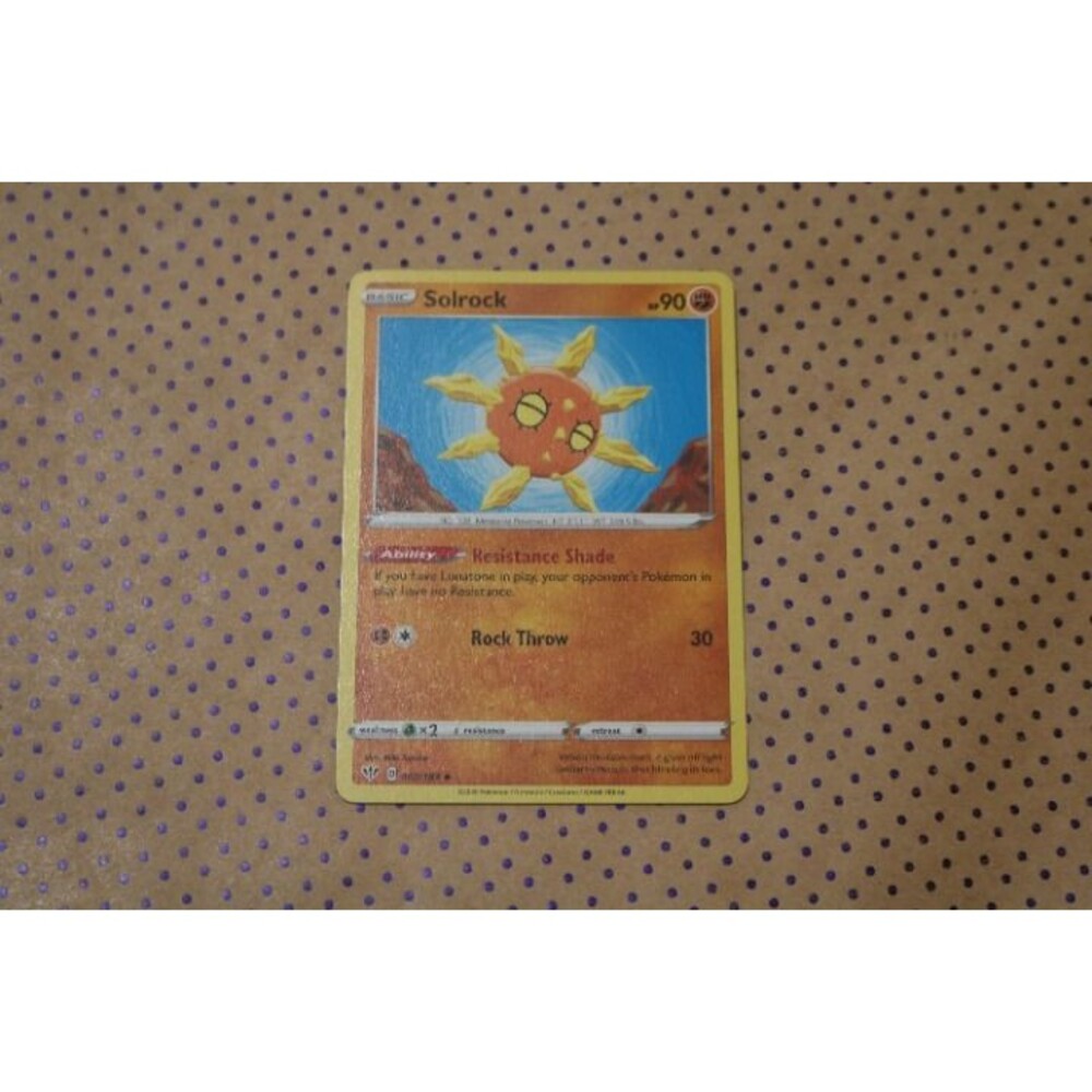 Solrock 092/189 Pokemon Card (2020)